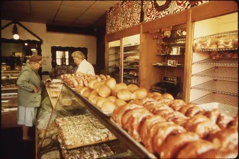 McQueens Deli & Bakery photo 2