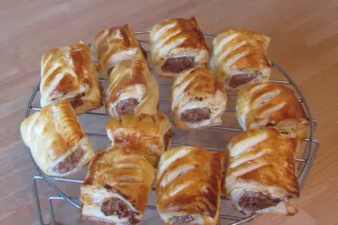McQueens Deli & Bakery photo 3